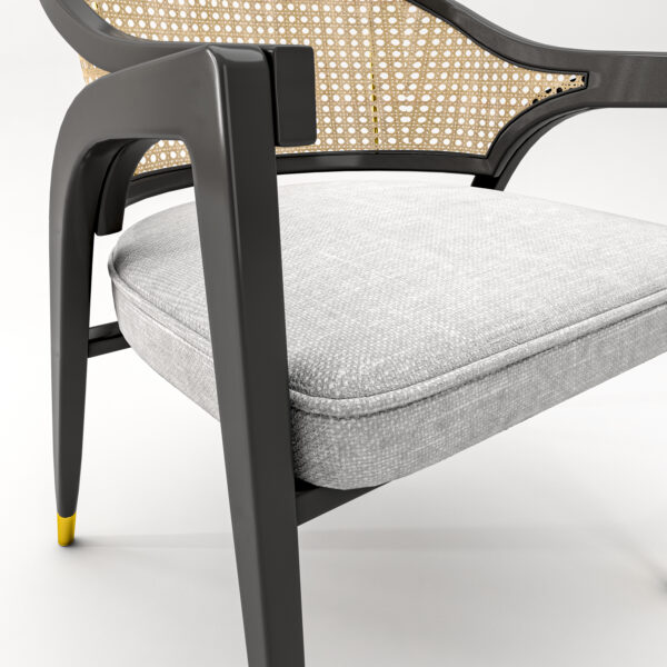 GENEROUS CHAIR